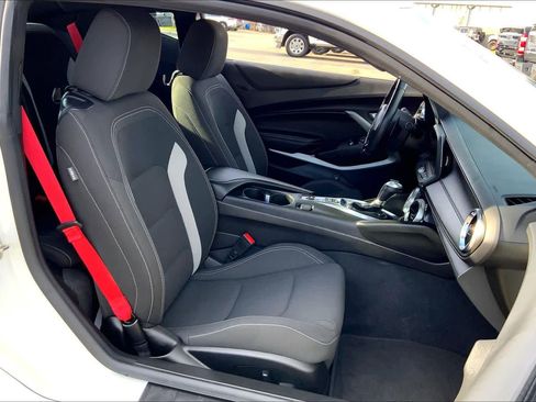 Used 2023 Chevrolet Camaro LT w/ RS Package image 7