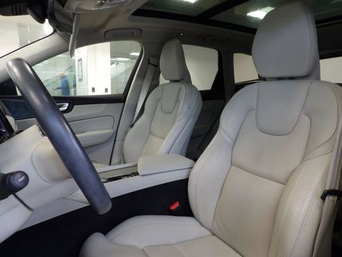 Certified 2023 Volvo XC60 B6 Ultimate image 15