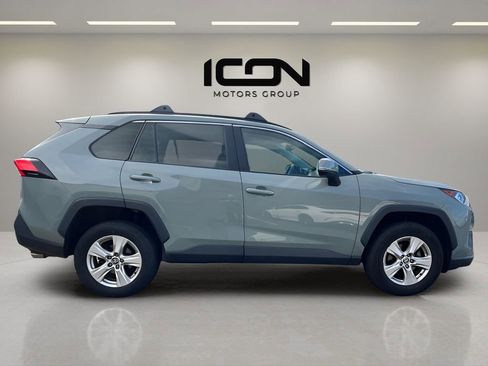 Used 2021 Toyota RAV4 XLE AWD/4WD image 6