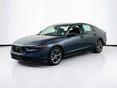 Used 2023 Honda Accord EX image 1