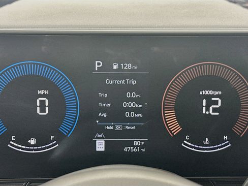 Used 2025 Hyundai Kona SEL FWD image 19