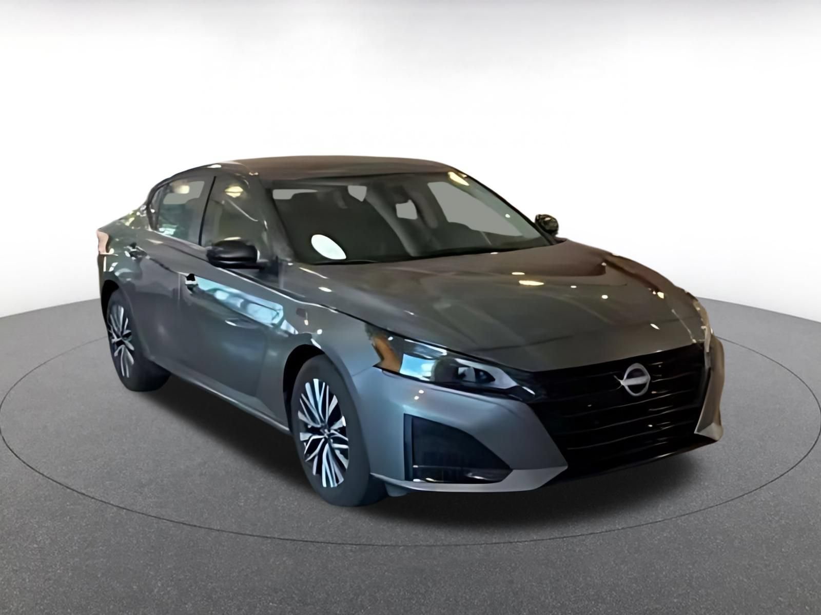 Used 2026 Nissan Altima 2.5 SV FWD image 15