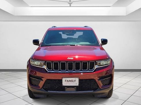 New 2024 Jeep Grand Cherokee Laredo X w/ Trailer Tow Package RWD image 2