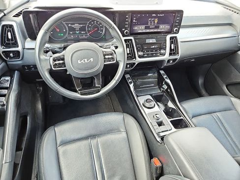 Used 2022 Kia Sorento SX AWD/4WD image 11
