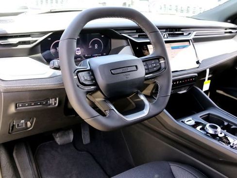 New 2026 Jeep Cherokee Laredo image 8