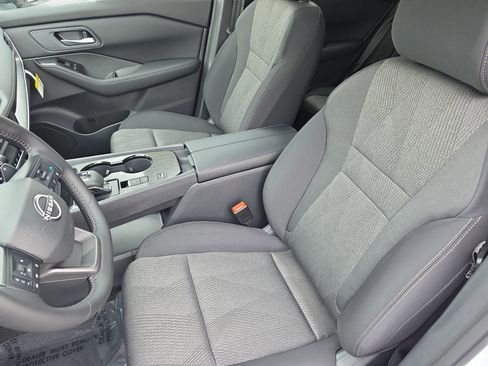 New 2026 Nissan Rogue SV w/ Cold Weather Package FWD image 15