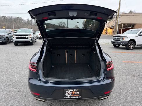Used 2017 Porsche Macan AWD/4WD image 22