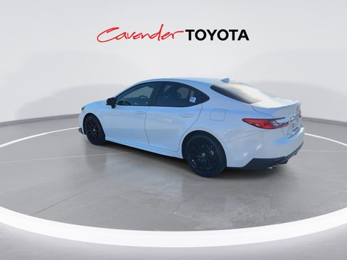 Used 2026 Toyota Camry SE image 6