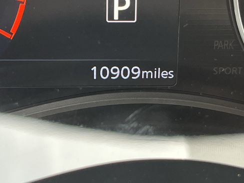 Used 2024 Nissan Kicks SR image 21