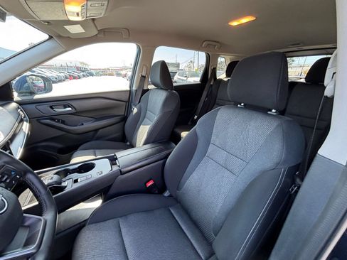 Used 2025 Nissan Rogue SV FWD image 38