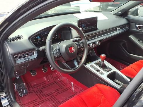 Used 2024 Honda Civic Type R image 5