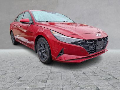 Certified 2022 Hyundai Elantra SEL w/ Convenience Package