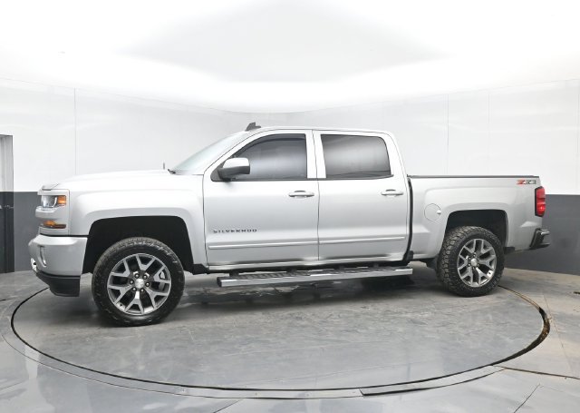 Used 2018 Chevrolet Silverado 1500 LT w/ All Star Edition AWD/4WD image 6