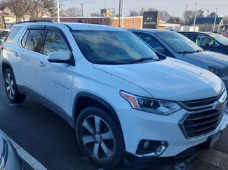 Used 2020 Chevrolet Traverse LT w/ LT Premium Package video 1