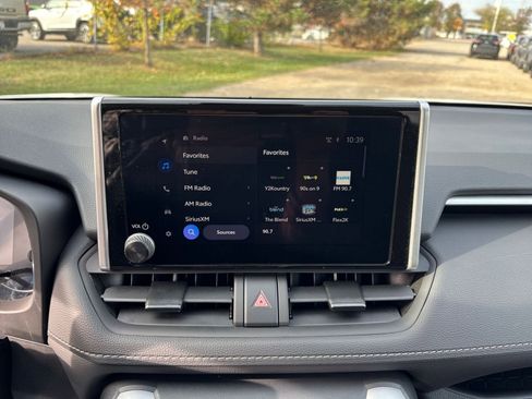 Used 2025 Toyota RAV4 LE image 21