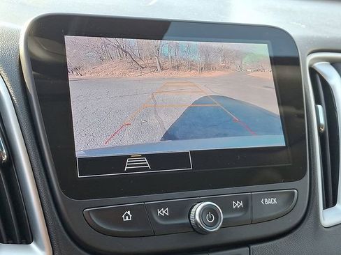 Used 2024 Chevrolet Malibu LT image 18