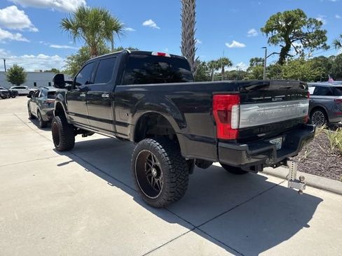 Used 2019 Ford F250 Platinum w/ Platinum Ultimate Package AWD/4WD image 4