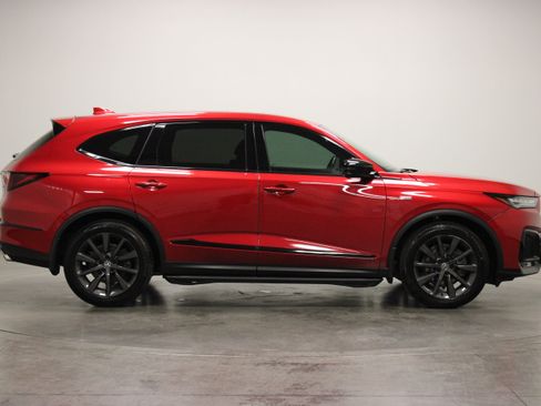 Used 2025 Acura MDX A-Spec AWD/4WD image 9