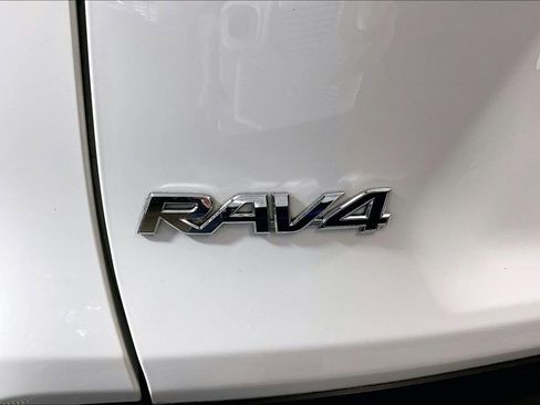Used 2025 Toyota RAV4 LE image 7