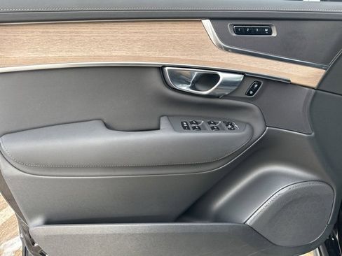 Certified 2025 Volvo XC90 B5 Plus image 18