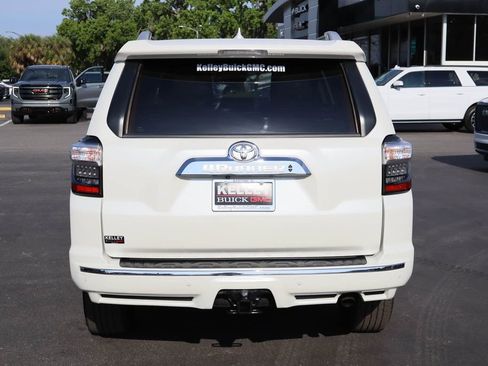 Used 2021 Toyota 4Runner Limited AWD/4WD image 8