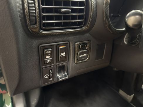 Used 2002 Toyota MR2 image 19