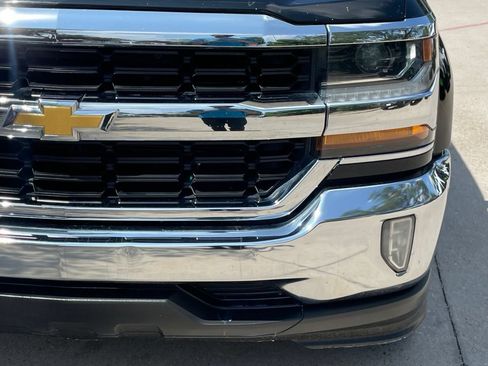 Used 2018 Chevrolet Silverado 1500 LT w/ Texas Edition RWD image 7