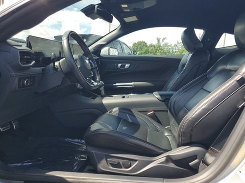 Used 2024 Ford Mustang Premium RWD image 5
