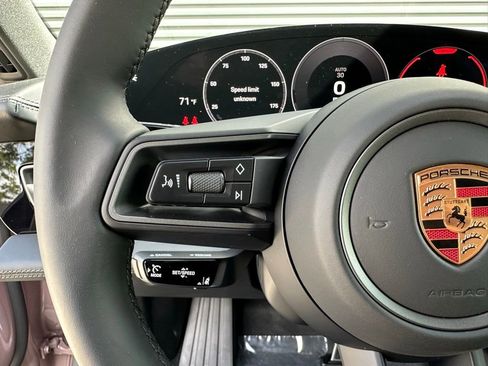 Used 2025 Porsche Taycan image 21