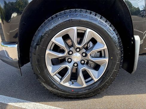 Used 2019 Chevrolet Silverado 1500 LT w/ All-Star Edition image 8