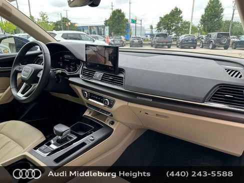 Certified 2023 Audi Q5 2.0T Premium Plus w/ Premium Plus Package AWD/4WD image 18