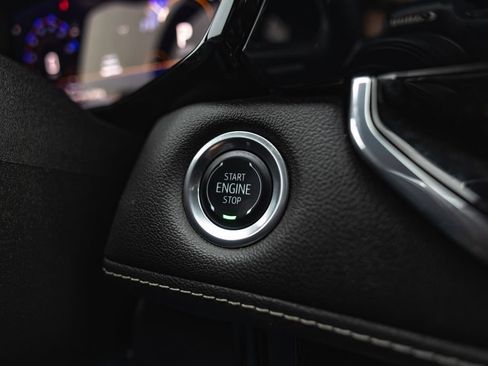 Used 2024 Chevrolet Colorado LT w/ LT Convenience Package image 10