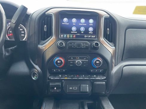 Used 2022 Chevrolet Silverado 2500 High Country AWD/4WD image 17