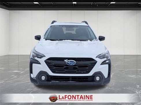 Used 2025 Subaru Outback Onyx Edition image 8