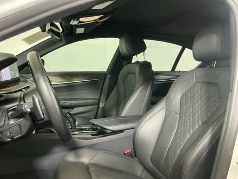 Certified 2022 BMW 530i w/ M Sport Package RWD image 22