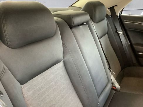 Used 2019 Chrysler 300 Touring w/ Sport Appearance Package RWD image 16