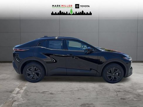 New 2026 Toyota C-HR AWD/4WD image 7