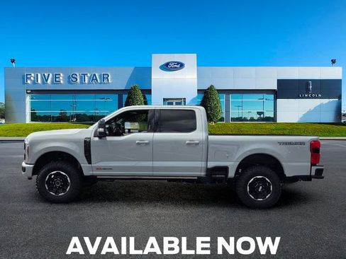 New 2026 Ford F250 Platinum w/ Tremor Off-Road Package AWD/4WD image 4