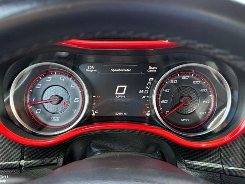 Used 2016 Dodge Charger R/T RWD image 19