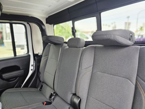 New 2026 Jeep Gladiator Sport image 24