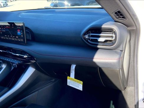 Used 2024 Dodge Hornet R/T image 17