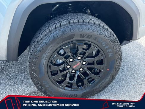 New 2026 GMC Canyon Elevation w/ Convenience Package RWD image 21