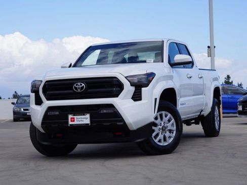 Certified 2026 Toyota Tacoma SR5 RWD image 2