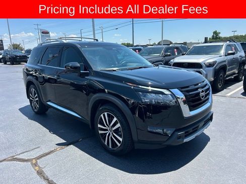 Used 2025 Nissan Pathfinder Platinum w/ Cargo Package AWD/4WD image 24