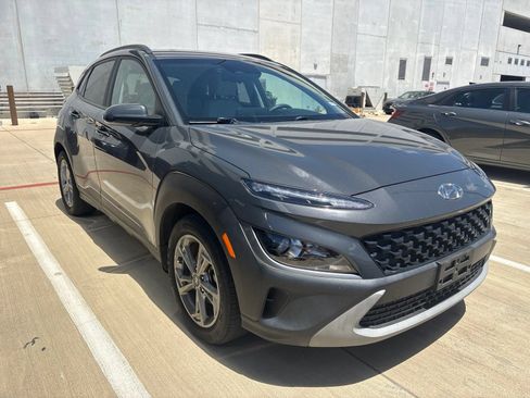 Used 2023 Hyundai Kona SEL w/ Cargo Package FWD image 3