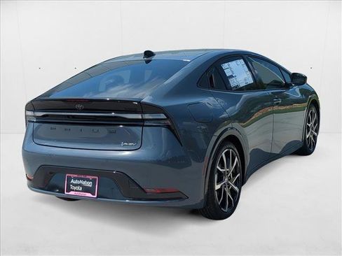 New 2026 Toyota Prius Plug-In Hybrid image 5