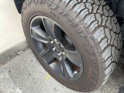 Used 2023 RAM 1500 Big Horn AWD/4WD image 4