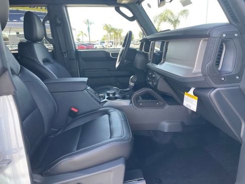 New 2026 Ford Bronco Outer Banks w/ Sasquatch Package image 24