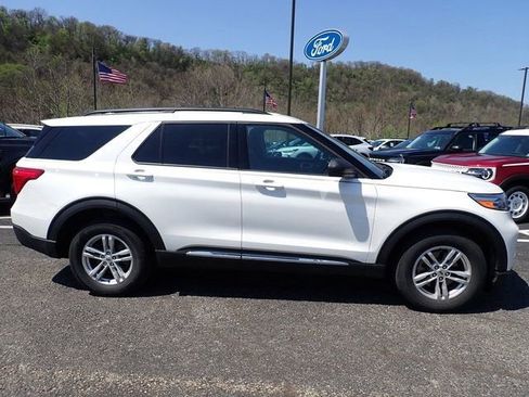 Used 2024 Ford Explorer XLT w/ Class IV Trailer Tow Package AWD/4WD image 7