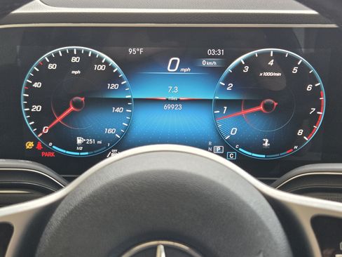 Used 2021 Mercedes-Benz GLE 350 4MATIC image 11